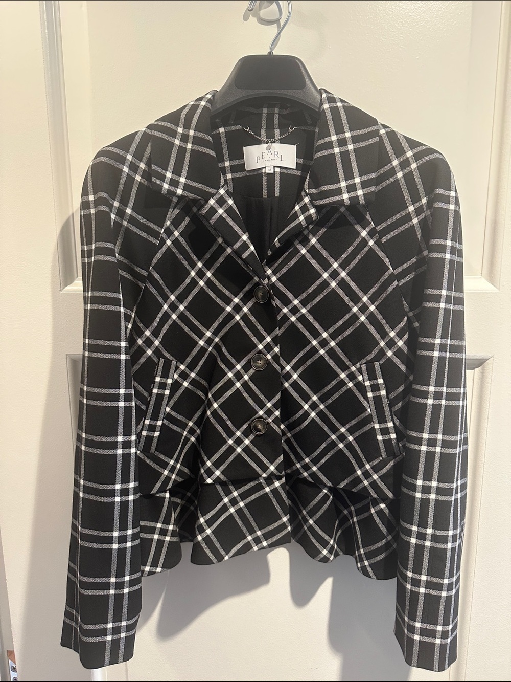 Pearl by Lela Rose Black & White Plaid Peplum Blazer Jacket Brass/horn buttons M